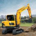 r55-9a-hyundai-compact-excavator-in-the-field